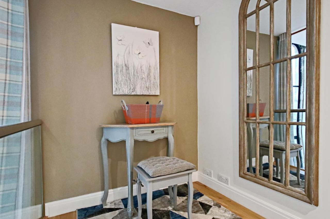 Church Suite, Stow-On-The-Wold, Sleeps 4, Town Location Exterior foto